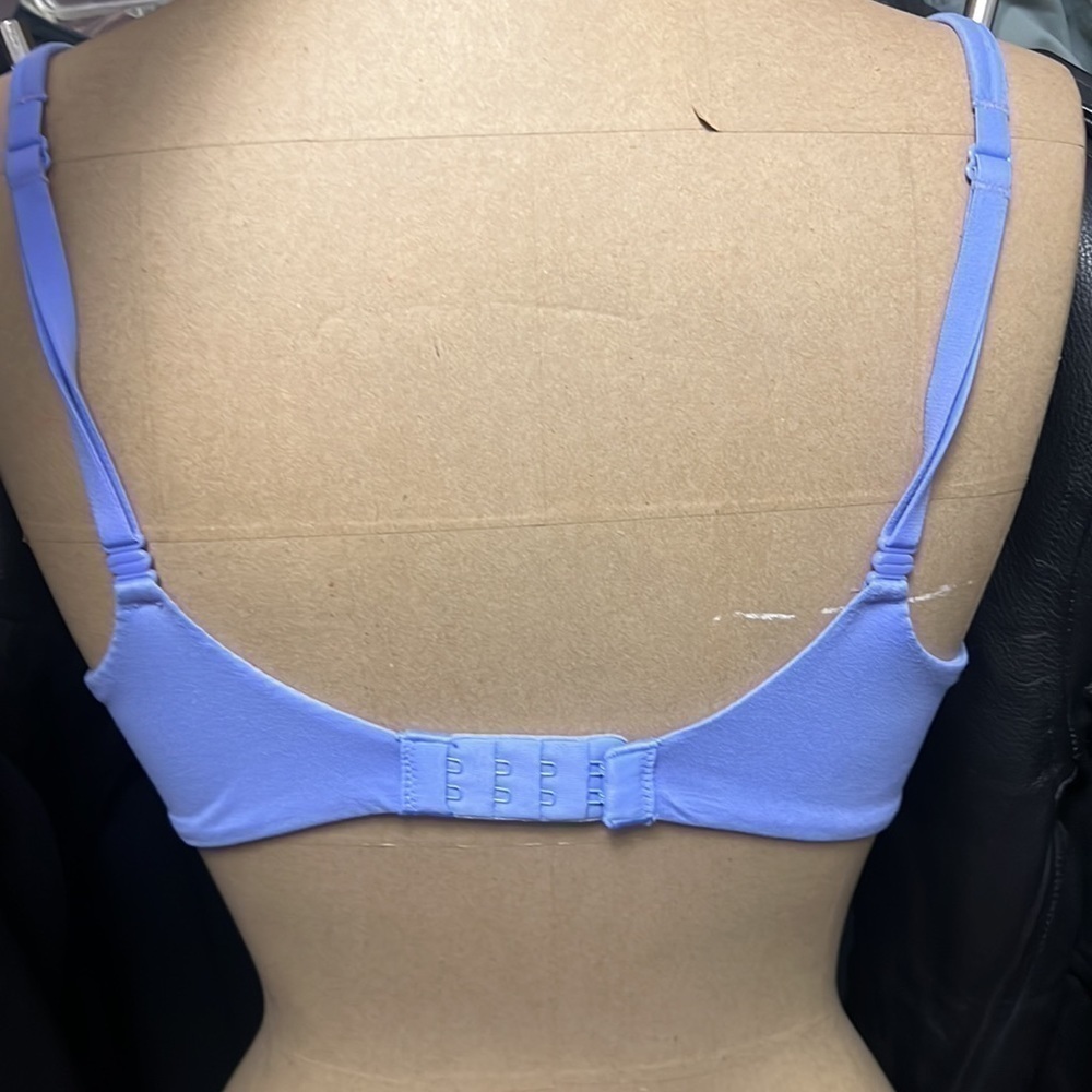 Victoria’s Secret Body by Victoria lined semi bra 34C - Picture 4 of 7